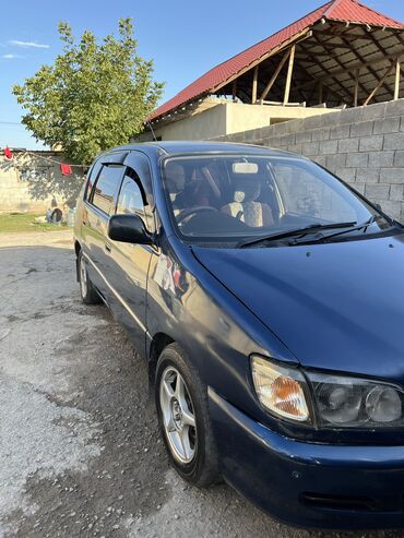 тойто ипсум: Toyota Ipsum: 1996 г., 2 л, Автомат, Бензин