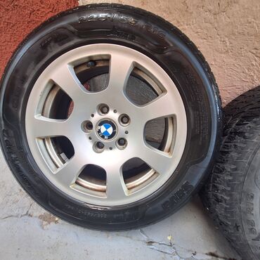 polovne gume 185 75 r16c: Komplet od četiri aluminijumske felne sa gumama, idealne za BMW