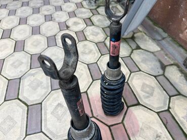 Амортизаторы, пневмобаллоны: Передний амортизатор Mitsubishi Б/у — 6