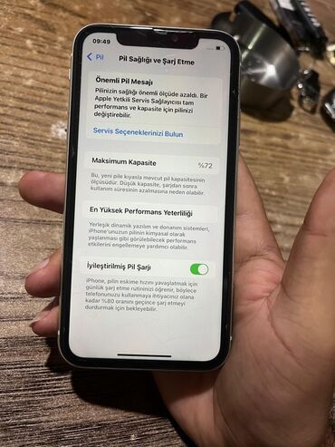 Apple iPhone: IPhone 11, 64 GB, Gümüşü, Face ID — 9
