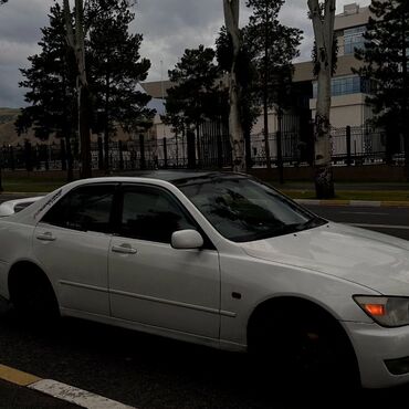 Продажа авто: Toyota Altezza: 1998 г., 2 л, Автомат, Бензин, Седан