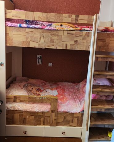 İkimərtəbəli uşaq çarpayıları: Oğlan və qız üçün, İşlənmiş, Çarpayı, Matras ilə, Siyirməli, Laminat