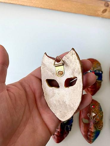 divar dekorları: Divar dekoru asıla bilən maskalar. Ofisinizdə, iş yerinizdə, evinizdə — 4