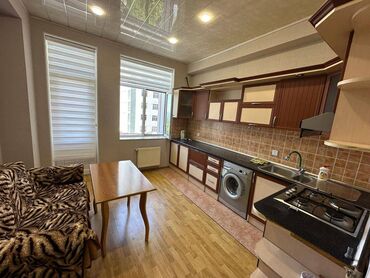 Uzunmüddətli kirayə mənzillər: Xətai Rayonu Gəncə Prospekti 2 otaq. Mərtəbə - 18/4 Otaq sayı - 2 — 7