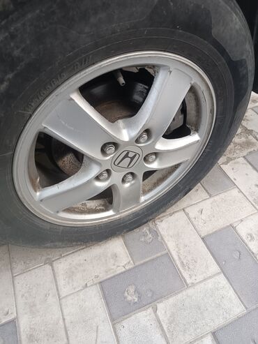 калпак машина: Дөңгөлөктөр монтажда R 15, Колдонулган, Жеңил унаалар, тешиктери - 5