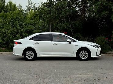 Продажа авто: Toyota Corolla: 2021 г., 1.8 л, Гибрид, Седан — 5