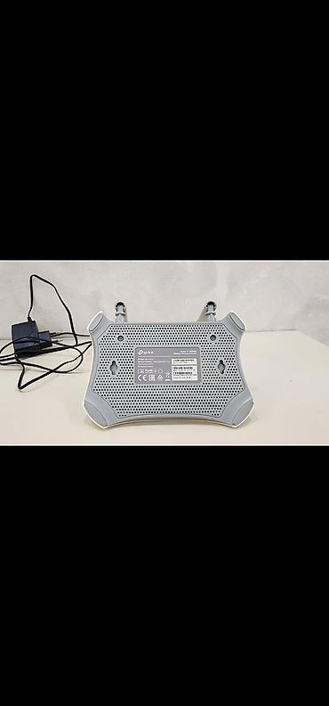 mini wifi router: TP-Link TL-WR80N Wi‑Fi router — 2
