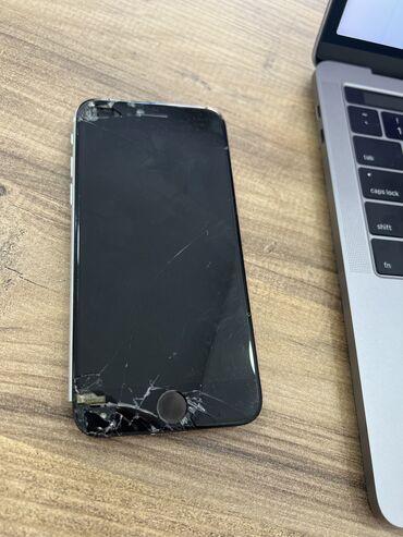 Telefon və planşet təmiri: İphone ön şüşə bərpası. Şüşəsi qırılmış görüntüsü tam işlək olan — 3