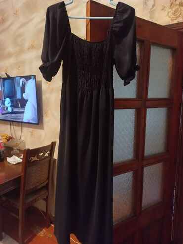 ziyafet geyimleri sumqayit instagram: Вечернее платье, S (EU 36)