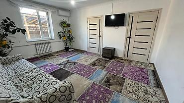 Продажа коттеджей и домов: 🏡 Срочно продаётся 4-к дом в📍ж/м Ак-Ордо1 Локация: Пересечение ул — 2