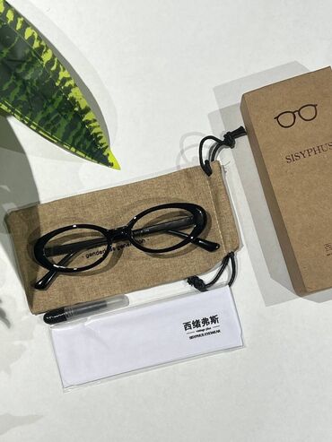 линзы шаринган бишкек: Стильные очки в чёрной оправе с защитой от синего света в линзах
