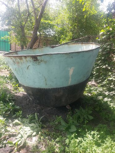 Другие емкости: Ёмкость под бассейн ширина 220.глубина 130с.стоимость 35000т сом