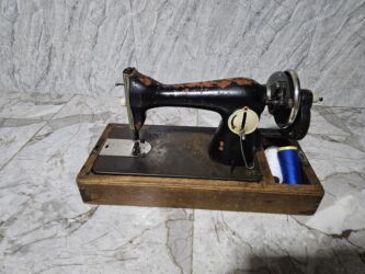продажа антиквариата в баку: Seriya nömrəsi 8887951 olan tikiş maşını Singer şirkətinin