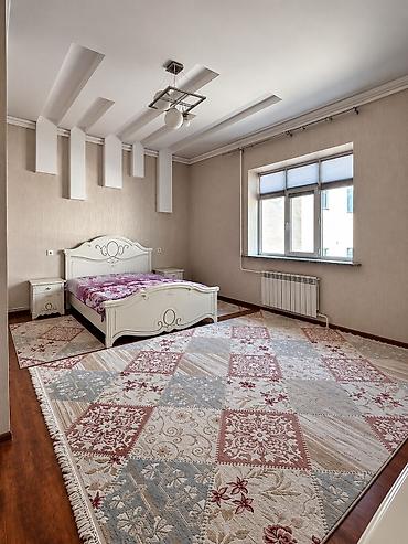 Долгосрочная аренда домов: 300 м², 6 комнат и более — 13