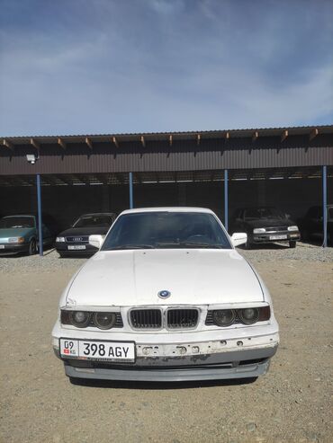 BMW: BMW 5 series: 1990 г., 2 л, Механика, Бензин, Седан