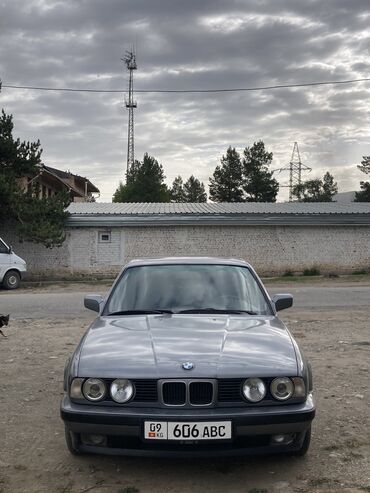 авто телефон: BMW 5 series: 1992 г., 2.5 л, Механика, Бензин, Седан