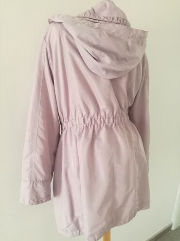 Ostale jakne, kaputi, prsluci: Prelepa jaknica/suskavac je nova,velicina L.
Lila boja — 6