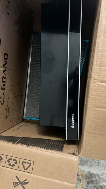 колонки настенные: Вытяжка для кухни Goodwell - Вертикальный корпус с передней панелью