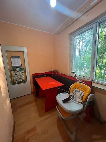 бишкек старый толчок: 1 комната, 33 м², Аламедин-1 мкр 105 серия, 2 этаж, Старый ремонт — 3