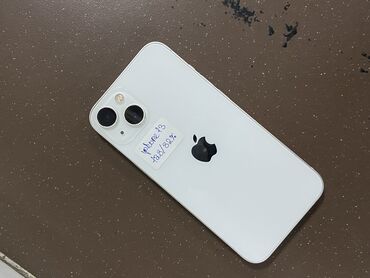 Apple iPhone: IPhone 13, Б/у, 128 ГБ, Защитное стекло, Чехол, 82 %