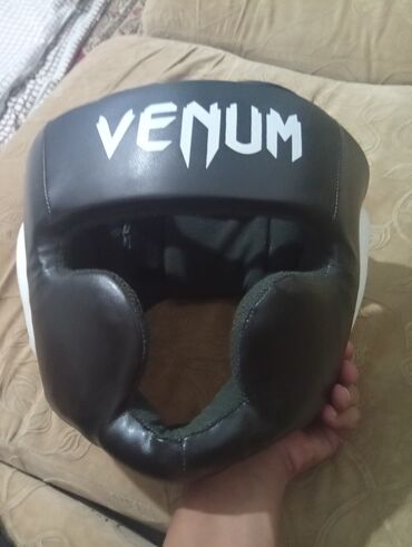 затычки для ушей для плавания: Шлем для единоборств от Venum, предназначенный для защиты головы во