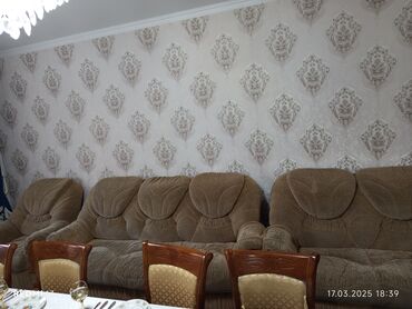 Угловые диваны: Продаю диван