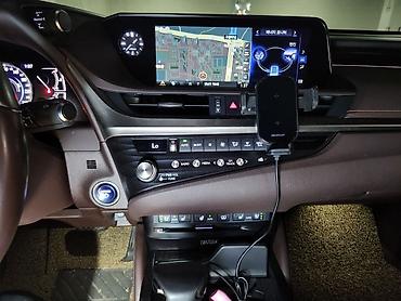 лексус гибрит: Lexus ES: 2020 г., Гибрид, Седан — 9
