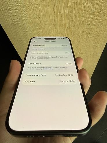iphone d: IPhone 15 Pro, Б/у, 128 ГБ, Black Titanium, Зарядное устройство, Чехол, Кабель, 81 % — 3