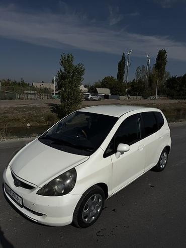 фит красный: Honda Fit: 2002 г., 1.3 л, Хэтчбэк — 8
