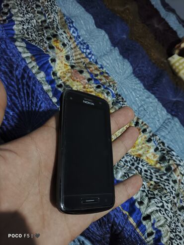mobil nömreler: Nokia C6, rəng - Qara, Düyməli, Sensor