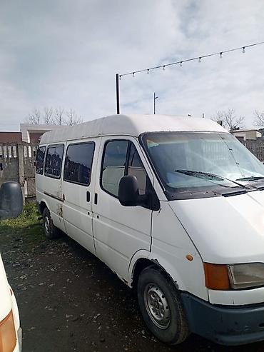 Ford: Ford Transit mikroavtobus – 15+1 yer Xüsusiyyətlər: - Sərnişin — 9