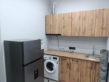 Продажа коттеджей и домов: 6 комнат и более, 400 м², 12 соток, Бишкек, Собственник — 13