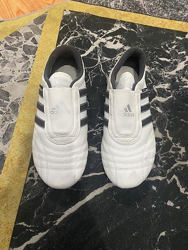 кросы: Кроссовки Adidas оригинал - Модель: Adidas с закрытой шнуровкой под — 1