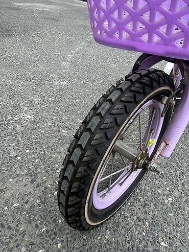 Velosipedlər: Uşaq velosipedi – bənövşəyi/ağ rəngdə - Kiçik ölçülü uşaq velosipedi — 1