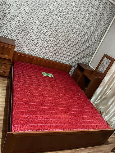 Спальные гарнитуры: Спальный гарнитур, Б/у, Двуспальная кровать, Другая страна производитель, Дерево, Самовывоз — 8