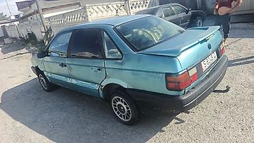 карнивал 2023: Volkswagen Passat: 1991 г., 1.8 л, Механика, Бензин, Седан — 3