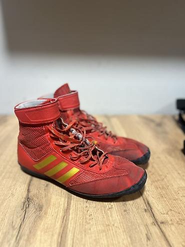 борцовки 43: Мужские кроссовки, 42.5, Adidas, Б/у, цвет - Красный, Самовывоз — 1