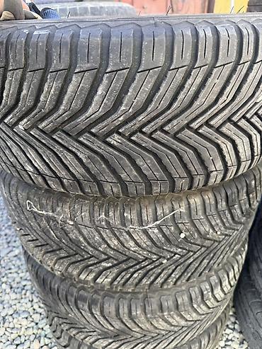 шины на 17 зимние: Шины Michelin CrossClimate 225/50 R17 98H XL Оригинальная резина - — 3