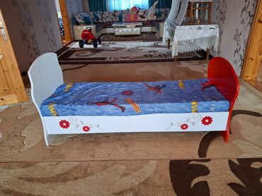 Для девочки и мальчика, Кровать, С матрасом
