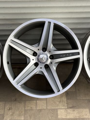 Диски: Литые Диски R 18 AMG, Комплект, отверстий - 5, Б/у — 8