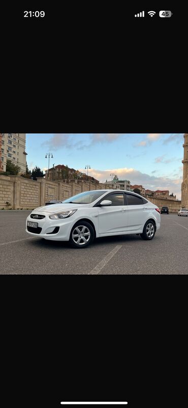 Hyundai: Hyundai Accent: 1.4 l | 2012 il — 3