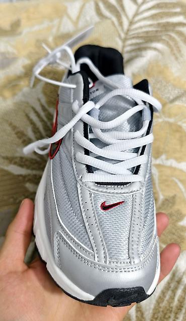 бу кроссовки: Мужские кроссовки, 41, Nike, Новый, цвет - Серебристый, Самовывоз — 7