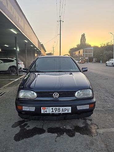 авто унаа сатылат: Volkswagen Golf: 1993 г., 1.8 л, Кол менен иштөөчү, Бензин, Универсал — 1