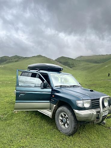 Унаа сатуу: Mitsubishi Pajero: 2003 г., 2.5 л, Кол менен иштөөчү, Дизель, Жол тандабас — 3