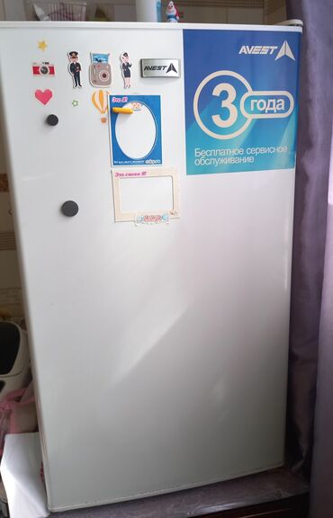 Холодильник Avest, Б/у, Встраиваемый