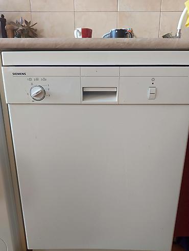 yer yuyan: Məhsul: Siemens qab yuyan maşını və kuxna mebeli Xüsusiyyətlər: - — 3