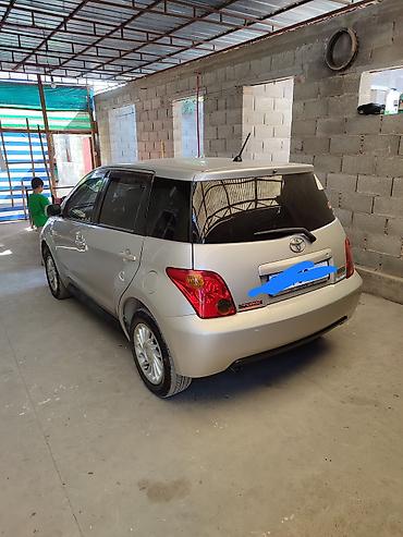 Унаа сатуу: Toyota Ist: 2003 г., 1.5 л, Автомат, Бензин — 1