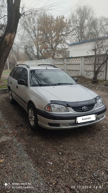 Toyota: Toyota Avensis: 2001 г., 1.8 л, Механика, Бензин, Универсал