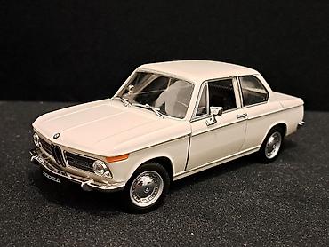Figurice i makete: BMW 2002 TI "White" 1:24 NOVO! Model BMW 2002TI. Razmera — 3