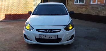 Hyundai: Hyundai Solaris: 2013 г., 1.4 л, Механика, Бензин, Седан